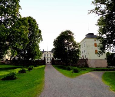 Loffstad Slott Tours