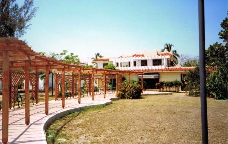 Casa Del Ron Image