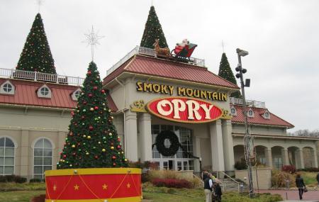Smoky Mountain Opry Image