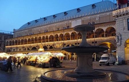 Palace Of Law Or Palazzo Della Ragione Image