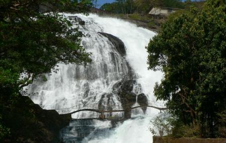Kune Waterfalls Image
