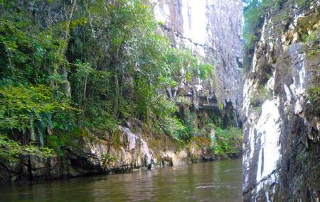 Mulu Caves Image