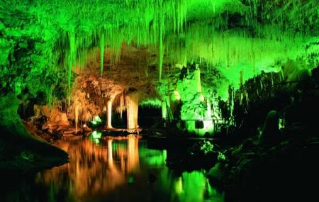 Lake Cave Image