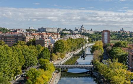 Parque Lineal Del Manzanares Image