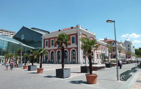 Principe Pio Mall Image