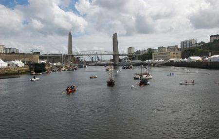 Pont De Recouvrance Image
